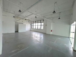 Hh @ Kallang (D13), Factory #558540351